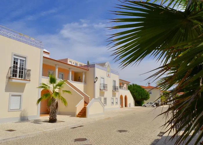 Апартаменты Casa Vermelho Amoreira (Leiria)